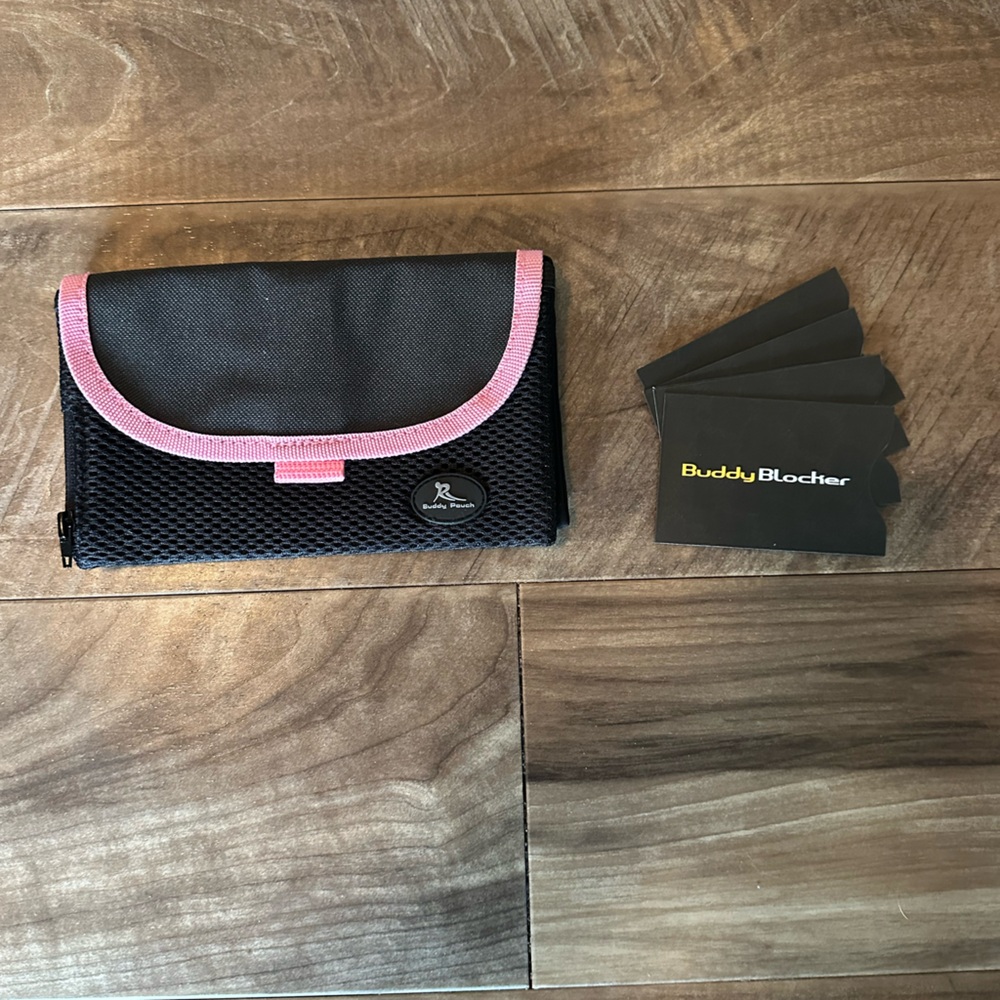 Buddy Pouch Travel Wallet
